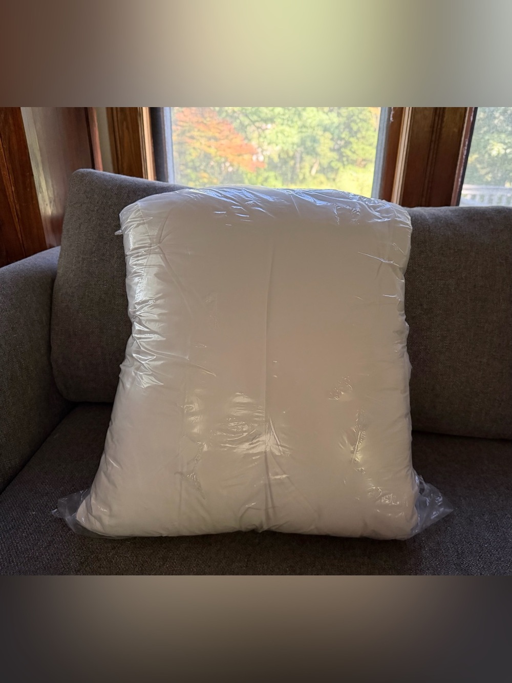 Pottery Barn Teen White Microfiber Pintuck Comforter Twin XL NWT (new with tags) - Picture 3 of 11